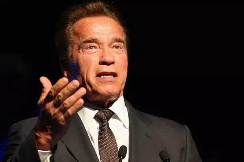 Arnold Schwarzenegger 