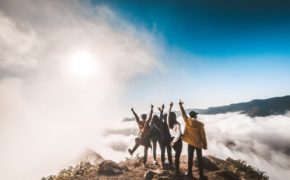 Thật như đùa, chuyện “lạc lối” giữa biển mây Tà Xùa, Mộc Châu chỉ chưa đến 1 triệu đồng!