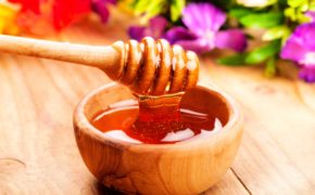 5 loại mặt nạ chứa mật ong giúp bạn đánh bay làn da xỉn màu, thiếu sức sống