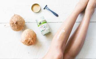 7 công dụng làm đẹp không thể bỏ qua với dầu dừa