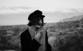 Sau chia tay: đàn ông im lặng là muốn nói điều gì?