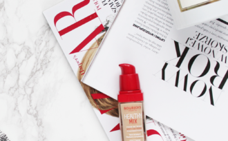 10 siêu phẩm kem nền hoàn hảo dành cho nàng da khô (P1: Drugstore)