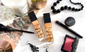 7 siêu phẩm kem nền lâu trôi giữ lớp trang điểm suốt ngày hè oi bức