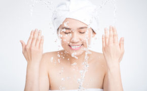 11 sai lầm điển hình ai cũng dễ mắc phải khi dùng sữa rửa mặt