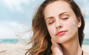 8 sai lầm khi dùng kem chống nắng chính là nguyên nhân khiến làn da “càng thoa càng đen”