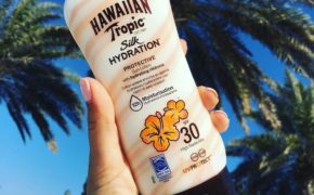 Được các bác sĩ da liễu khen ngợi hết lời và đây là 5 lọ kem chống nắng body giá bình dân nàng không nên bỏ qua