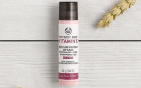 9 thỏi son dưỡng không chỉ làm mềm môi hiệu quả mà còn bảo vệ môi khỏi ánh nắng độc hại