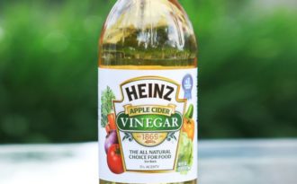 Công thức pha chế toner giấm táo giúp trị mụn hiệu quả, giảm vết thâm, da thêm trắng