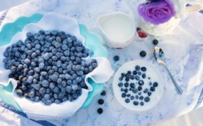 5 thực phẩm giàu chất chống lão hóa giữ cho da, móng và tóc thật khỏe mạnh