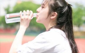 Nên bắt đầu sử dụng kem chống nắng từ lúc nào?