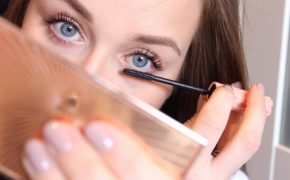 Review 4 mascara chất lượng được các chuyên gia bình chọn