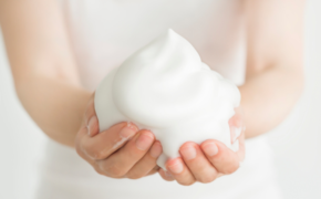 Bạn có biết lý do vì sao chúng ta phải tạo bọt khi dùng sữa rửa mặt