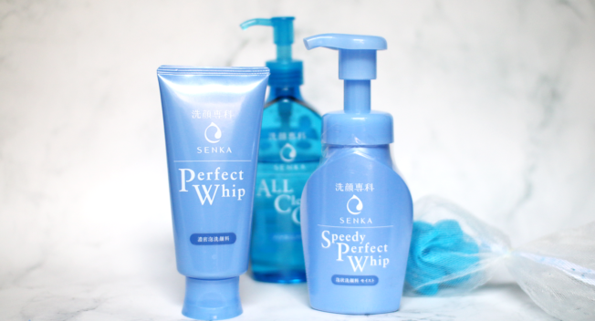 Review các loại sữa rửa mặt giá bình dân có trong siêu thị