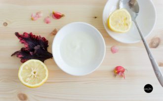 Bật mí cho nàng 3 công thức dưỡng trắng da bằng sữa chua, cam và chanh