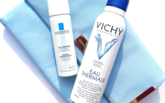 Ngồi điều hòa nhiều là nguyên nhân bức tử làn da của chị em công sở nhưng với 4 loại xịt khoáng này thì nàng có thể hoàn toàn yên tâm