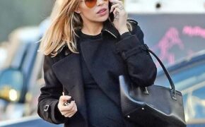 Abbey Clancy ngơ ngẩn trên phố sau khi quên chỗ đậu xe