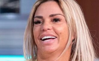 Katie Price để mặt mộc nhợt nhạt lên truyền hình