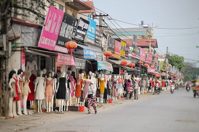 Choáng ngợp phố “chân dài” độc nhất vô nhị ở Hà Nội - 1