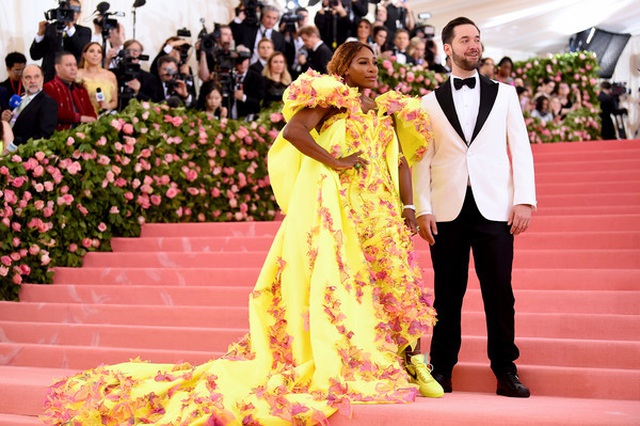 Những cặp đôi hoàn hảo trên thảm đỏ Met gala 2019 - 7