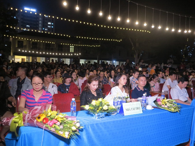 Lễ hội tiếng Anh với chủ đề “Be Different – Tạo sự khác biệt” là sân chơi vô cùng bổ ích giành cho các bạn trẻ trên địa bàn TP Vinh.