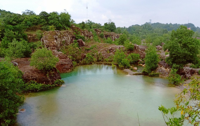 An Giang: Hố khai thác đá thành điểm 