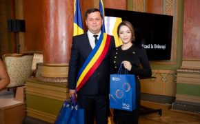 Phát động cuộc thi tranh ảnh kỷ niệm 100 năm quốc khánh Rumani