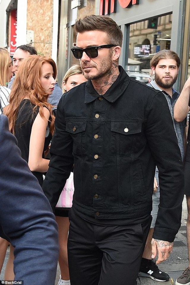 David Beckham trẻ trung bên con trai Romeo - 3