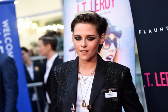 Kristen Stewart chuẩn men dự sự kiện - 2