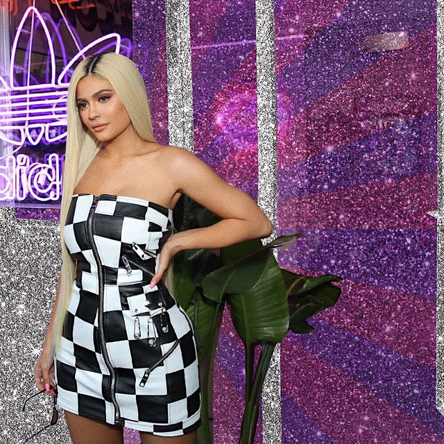  Kylie Jenner là ngôi sao có gu thời trang gây ảnh hưởng và truyền cảm hứng nhất năm 2018 