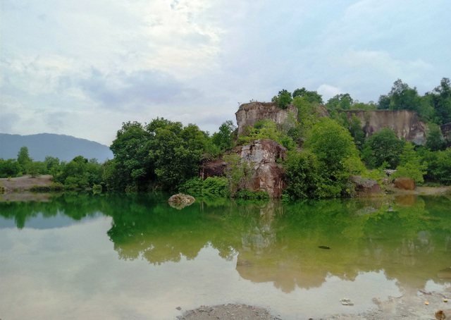 Và đây là hồ Tà Phạ