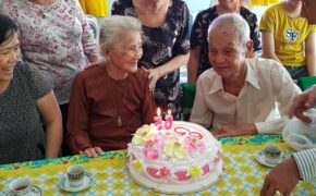 Cuộc hội ngộ xúc động của cụ ông 96 tuổi và mối tình đầu sau 65 xa cách ở Tiền Giang