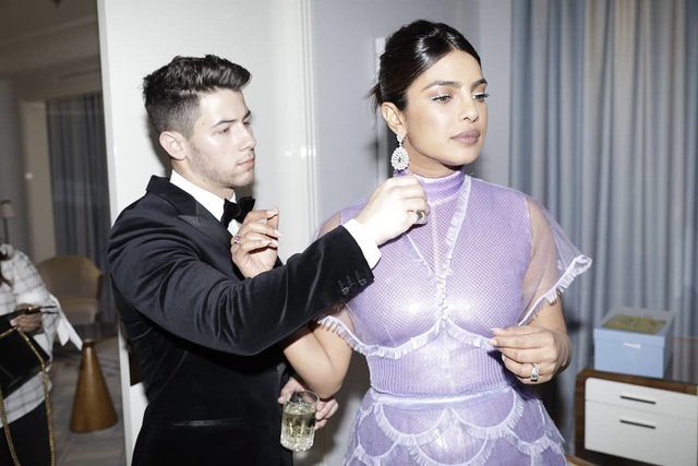 Priyanka Chopra - Nick Jonas: Cặp đôi nổi bật nhất LHP Cannes - 9