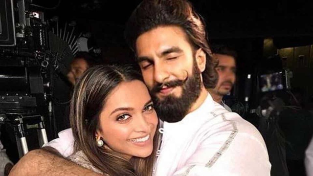  Ranveer Singh Bhavnani (sinh ngày 6 tháng 7 năm 1985) là một diễn viên Ấn Độ rất nổi tiếng. Anh từng nhận nhiều giải thưởng, trong đó có hai giải Filmfare Awards, Singh là một trong những diễn viên được trả lương cao nhất trong nước và đã có mặt trong danh sách 100 người nổi tiếng của Forbes Ấn Độ kể từ năm 2012 