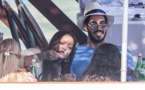 Rihanna hạnh phúc bên bạn trai đại gia