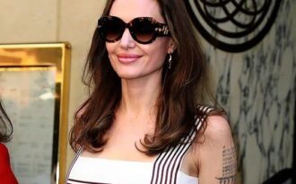 Angelina Jolie thanh lịch xuất hiện tại Paris