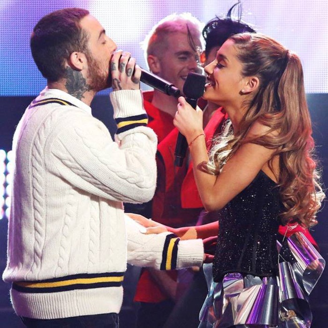 Ariana Grande đột ngột hủy hôn với Pete Davidson - 11