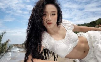 Angela Phương Trinh gây “sốt” với cơ bụng 6 múi sau thời gian “ở ẩn”
