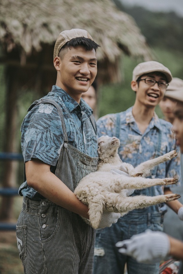 Ảnh kỷ yếu “nông trại vui vẻ” trên thảo nguyên của học sinh Nghệ An - 3