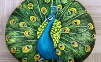 Bức tranh trên đá cuội sống động như thật của chàng trai Thái Bình