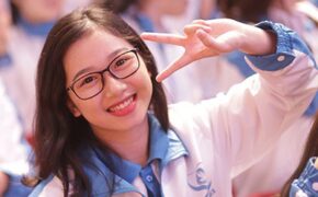 Những bóng hồng xinh đẹp tại Đại hội toàn quốc Hội sinh viên Việt Nam lần thứ 10