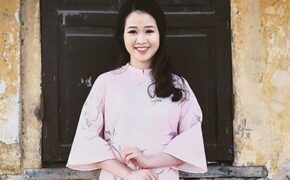 Hoa khôi HV Ngoại giao: Chọn vẻ đẹp ngoại hình hay trí tuệ?