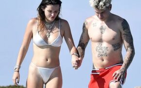 Bella Thorne tình tứ bên bồ mới