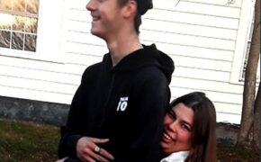 Bà mẹ 39 tuổi kết hôn với bạn thân 18 tuổi của con trai sau 2 tháng hẹn hò