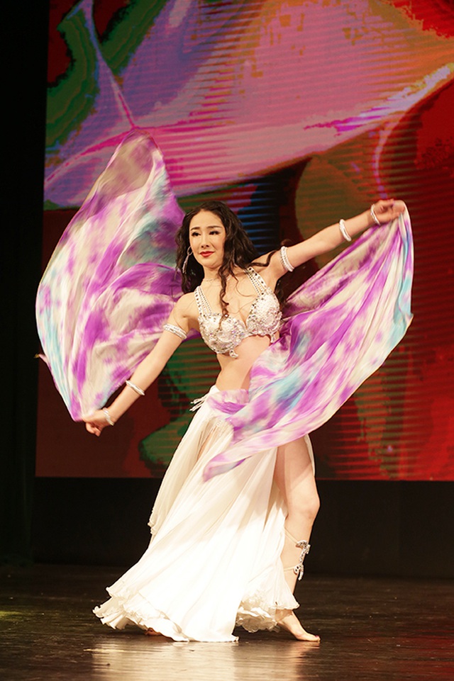 Đêm hội ngộ nóng bỏng của những vũ công bellydance - 3