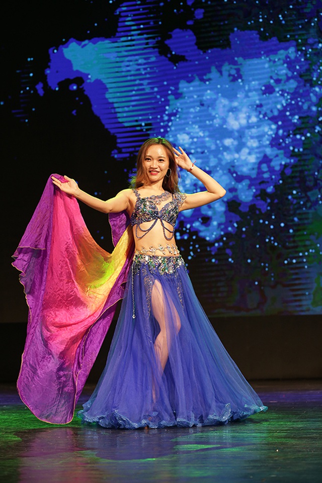 Đêm hội ngộ nóng bỏng của những vũ công bellydance - 6