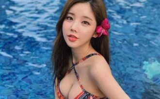 Bí quyết “ăn nhiều như hổ” vẫn eo ót của nữ DJ từng đến Việt Nam