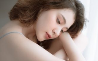 “Bông hồng lai” Việt – Mỹ đẹp mong manh trong bộ ảnh mới