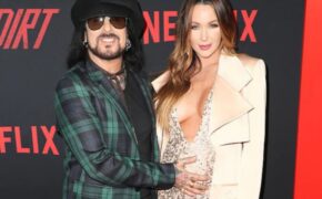 Rocker U60 và vợ trẻ đón “công chúa nhỏ”