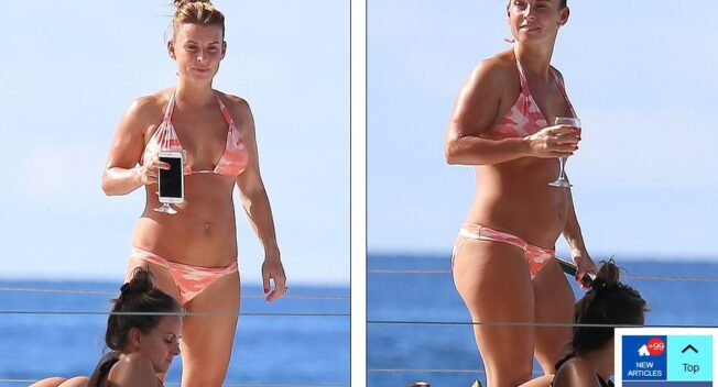 Coleen Rooney tự tin diện áo tắm sau khi sinh con thứ 4