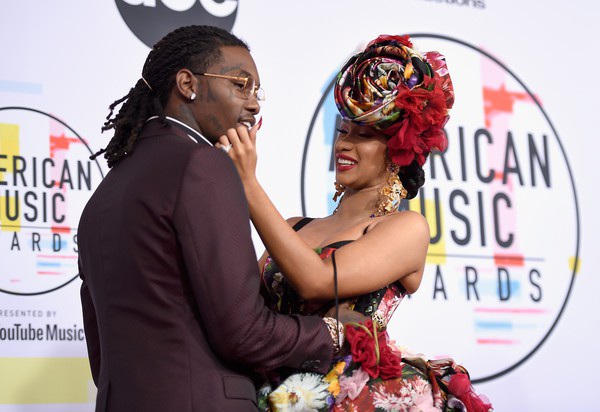  Cardi B dự sự kiện lễ trao giải American Music Awards cùng bạn trai Offset 